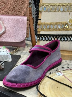 Merceditas morada y gris
