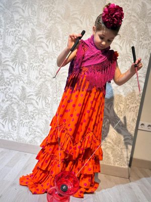 Alternative view of MODELO PENTECOSTES NARANJA TALLA 8