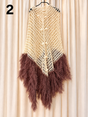 Alternative view of Chal de plumas de avestruz Maxi